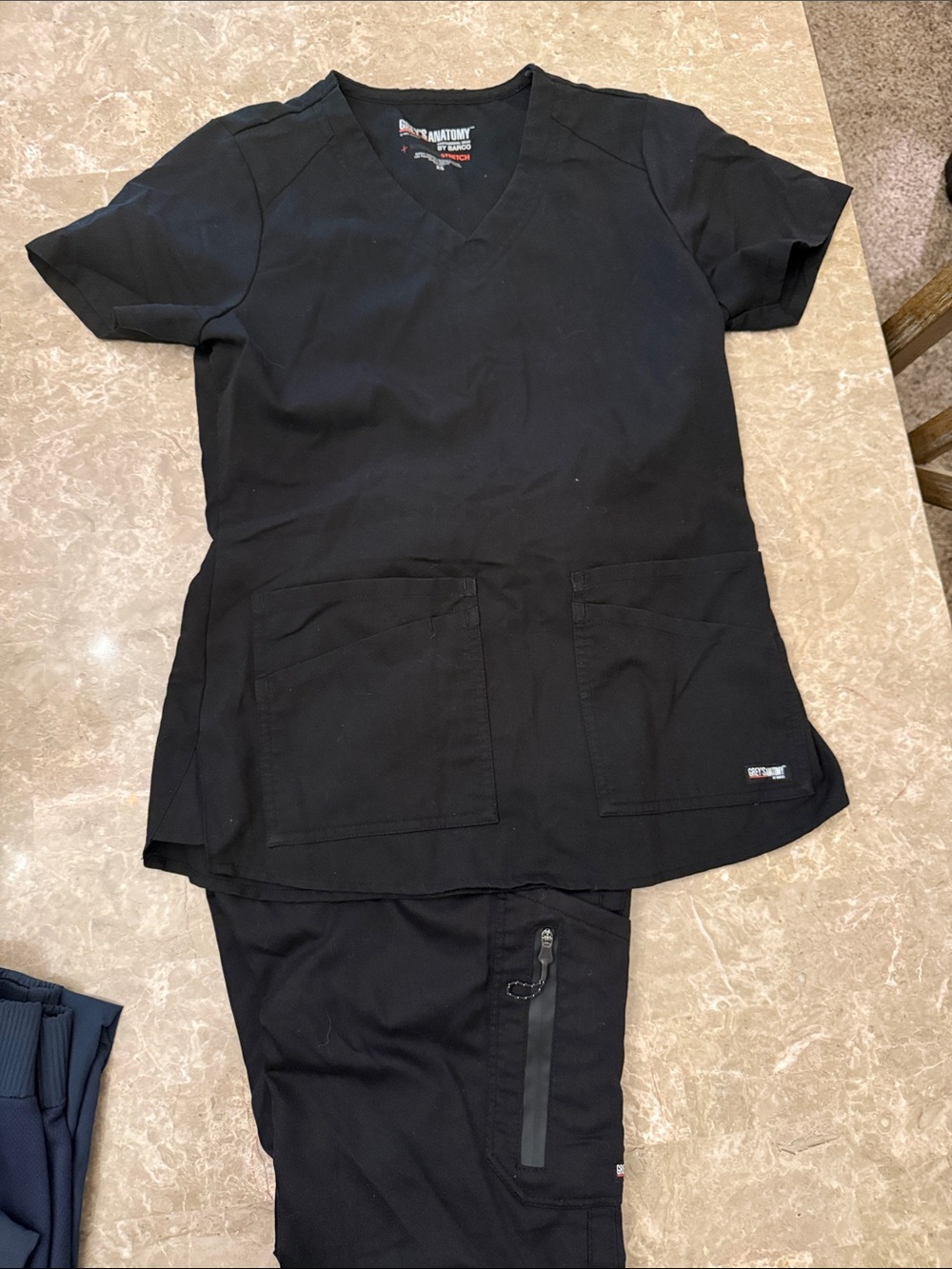 Women’s Grey’s Anatomy scrub size extra small black - Picture 5 of 6